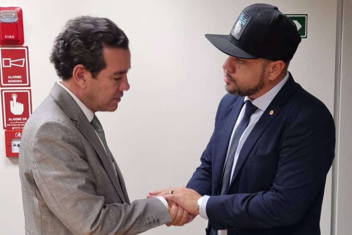 Deputado repudia fala de Cleber Lopes sobre rap e ele pede desculpas