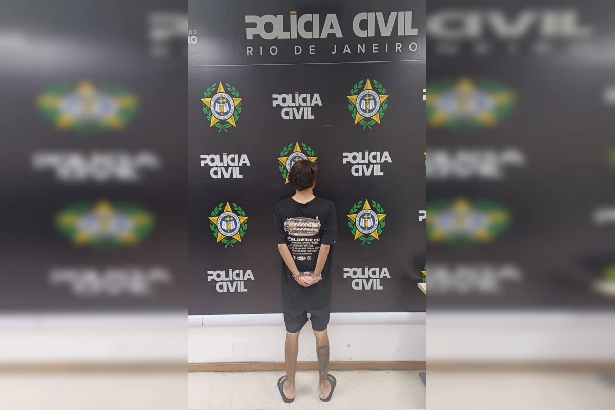 Ex-funcionário mascarado que assaltou casa de câmbio é preso pela PCERJ
