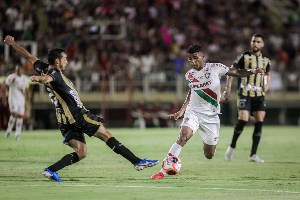 Fluminense empata e vai para final do Campeonato Carioca. Veja fotos