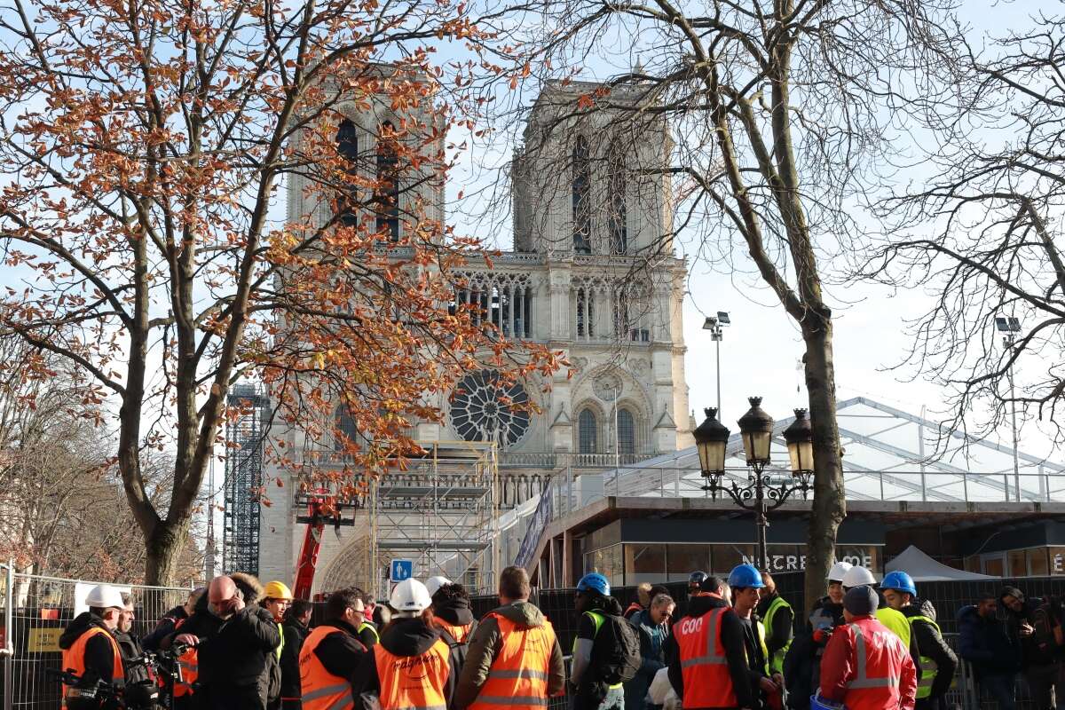 Veja imagens internas da Catedral de Notre-Dame após reforma