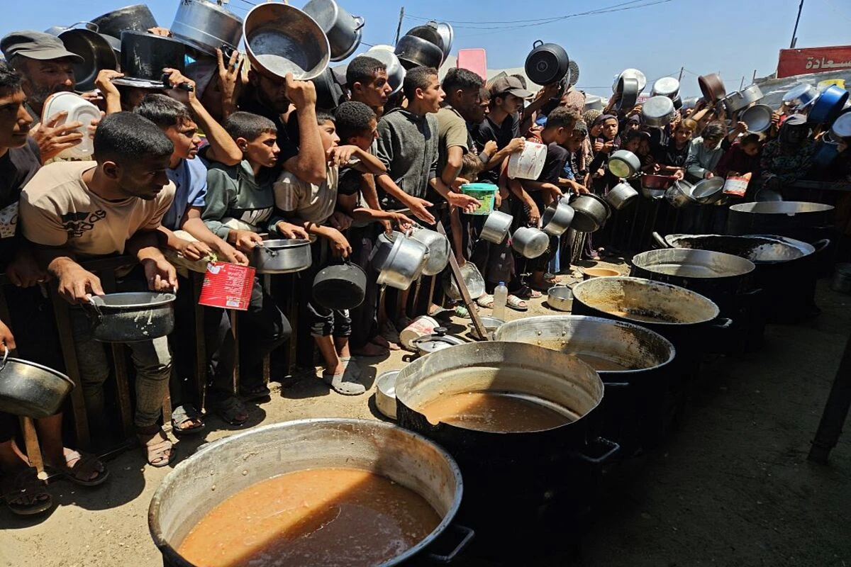 Gaza: fome mata mais 9 palestinos e total de vítimas chega a 122