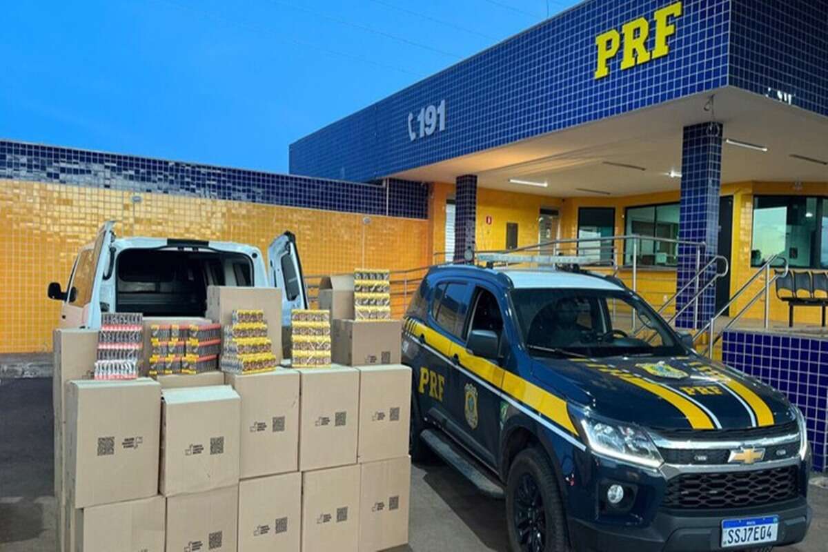 PRF apreende 17 mil maços de cigarros sem nota fiscal na BR-040. Vídeo