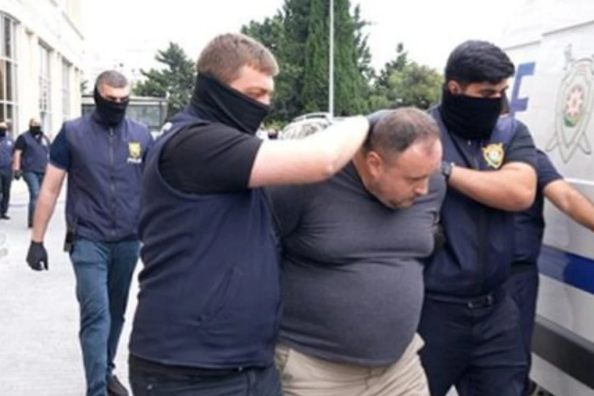 Azerbaijão prende dois jornalistas ligados à mídia estatal da Rússia