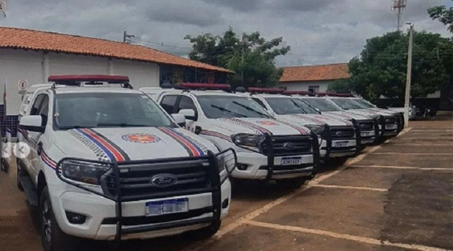 Major da PM é pego levando policial casada a motel com viatura oficial