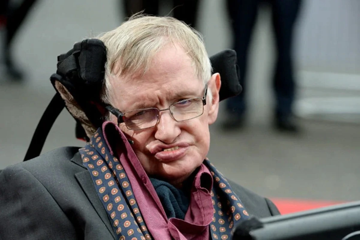 As previsões feitas por Stephen Hawking antes de sua morte para 2025