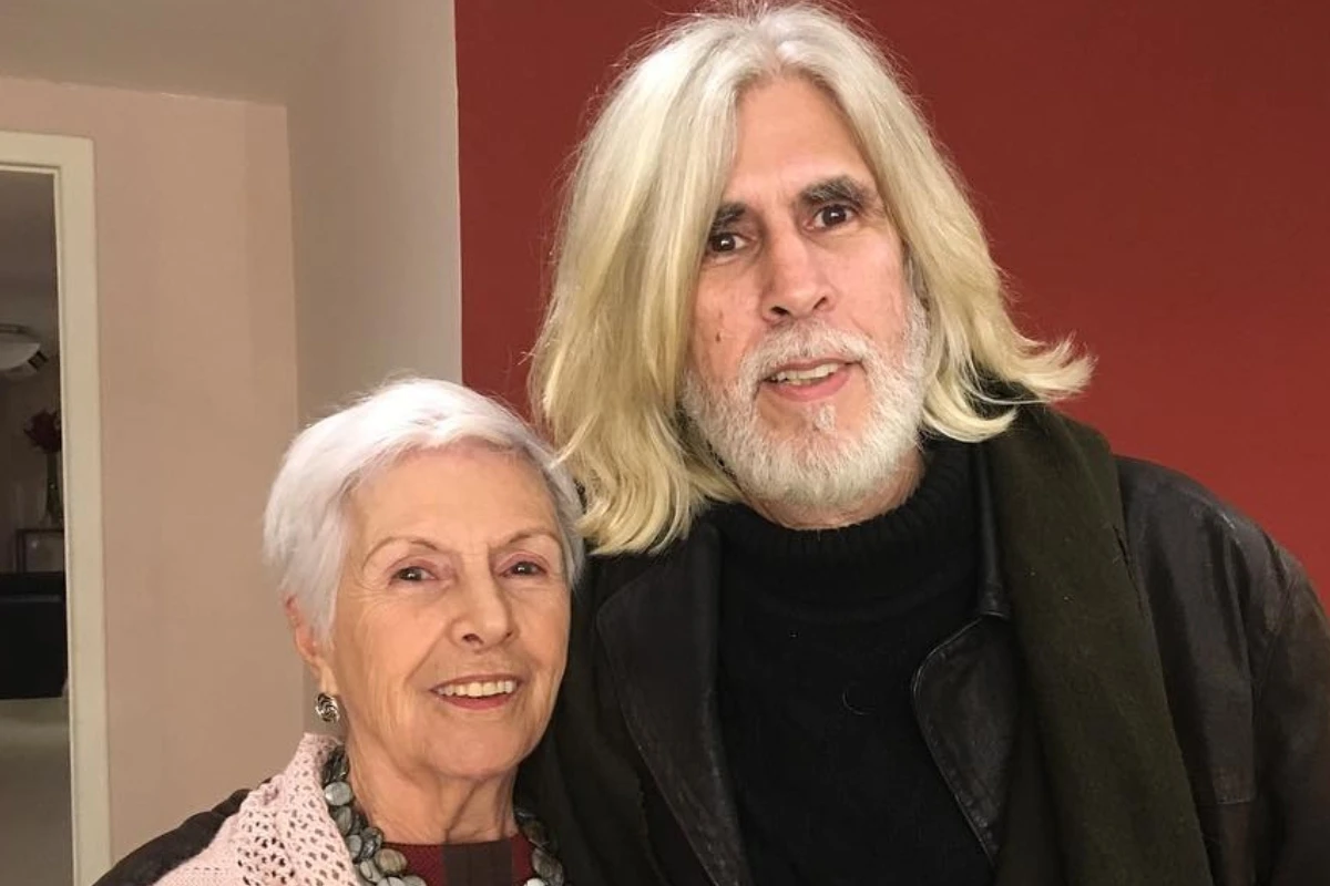Oswaldo Montenegro lamenta morte da mãe, Elvira, aos 91 anos