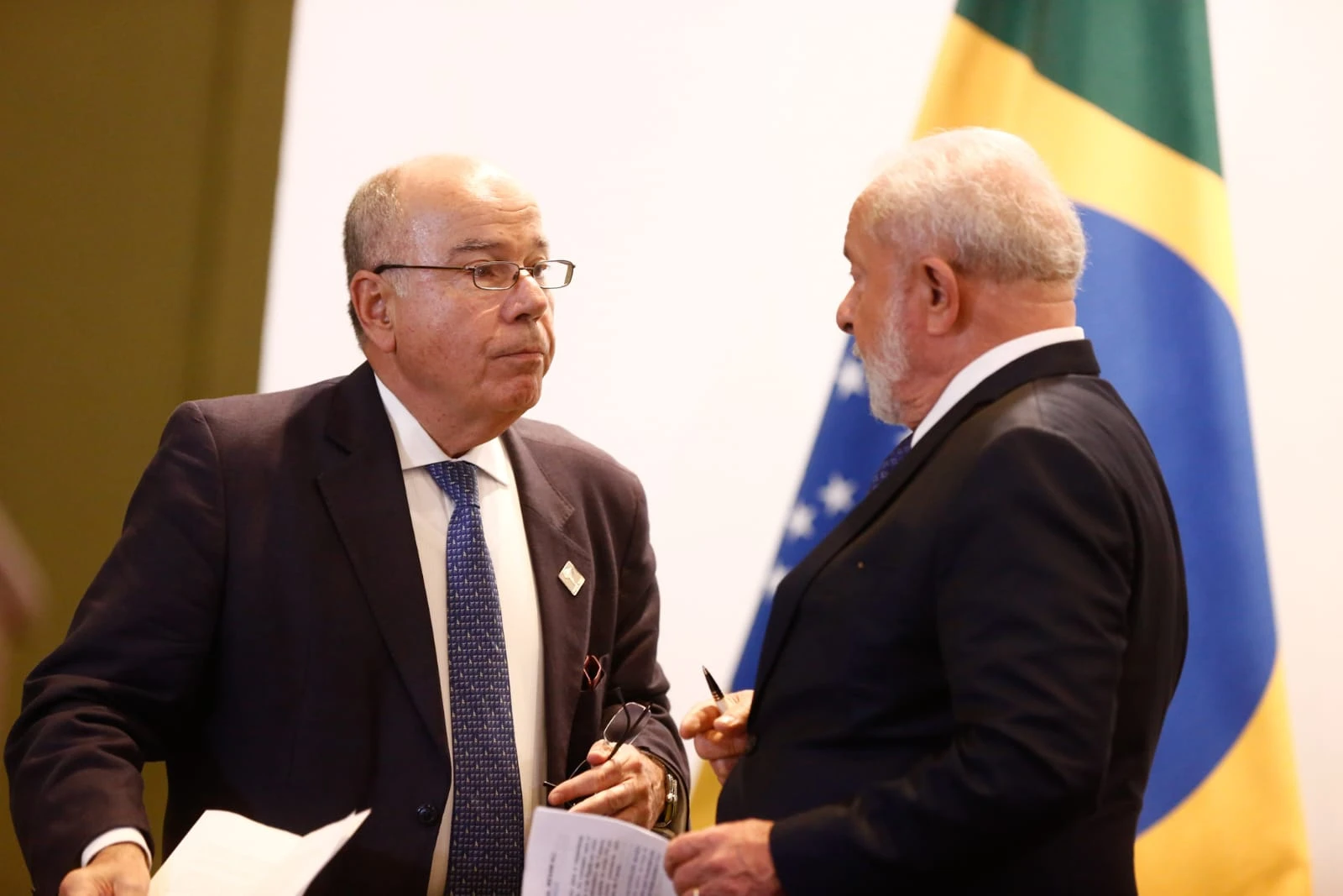 Lula recebe Vieira um dia após viagem aos EUA para negociar tarifaço