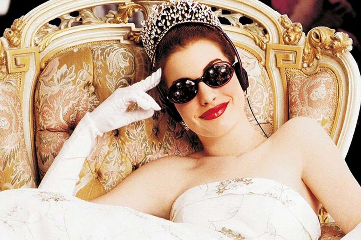 Anne Hathaway confirma O Diário da Princesa 3; relembre looks do filme