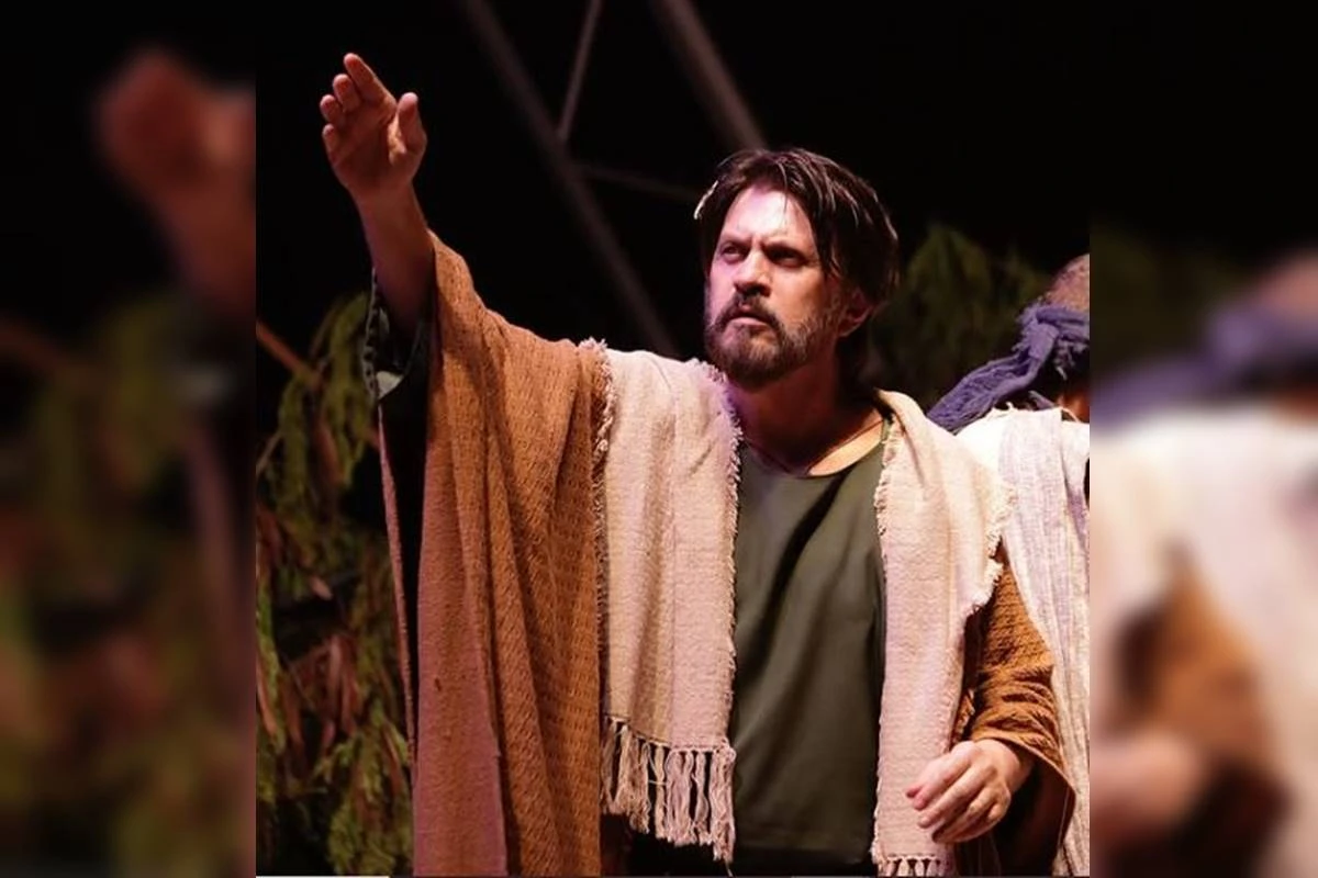 Ex-Jesus do Morro da Capelinha, Claudio Abrantes volta à Via-Sacra