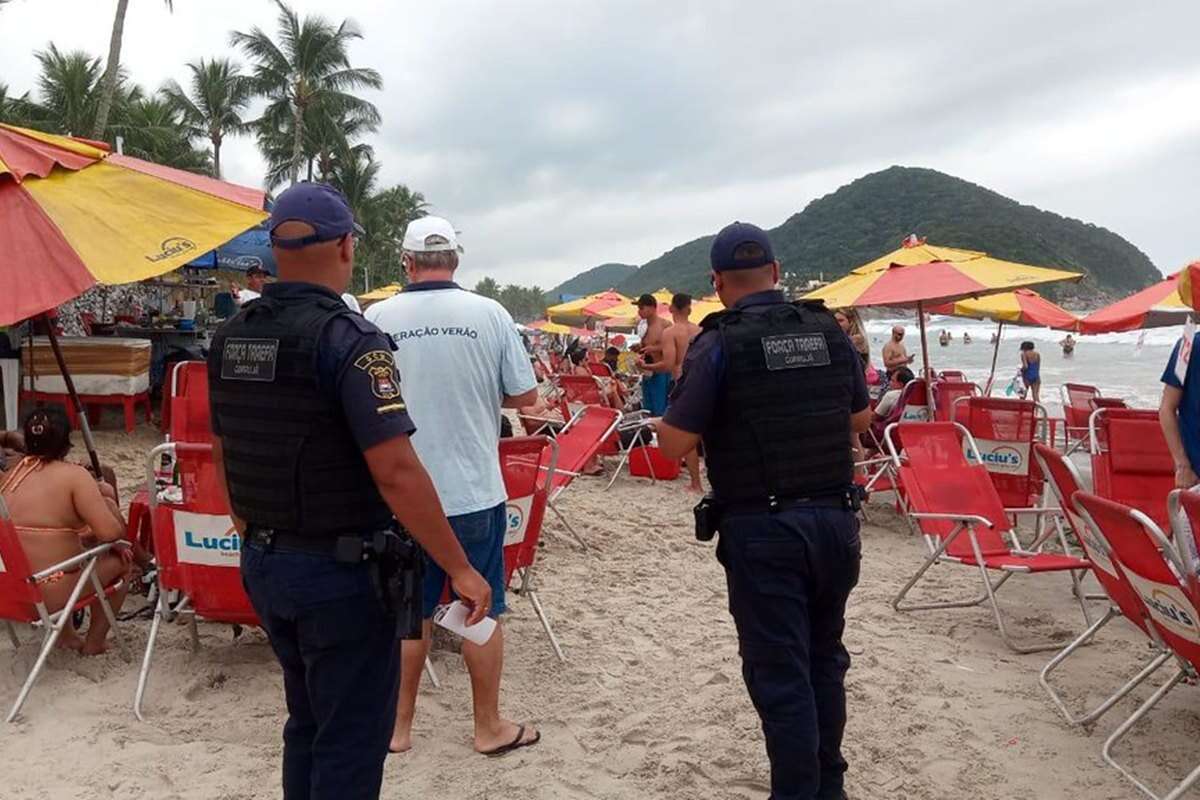 Guarujá: operação impede caixas de som, bicicletas e animais em praias