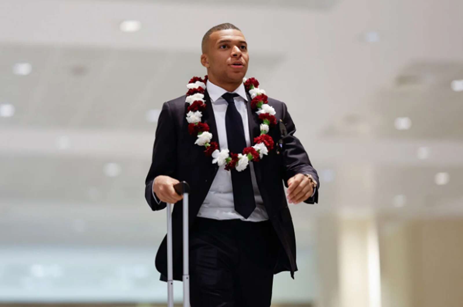 Mbappé afirma estar recuperado para jogar a final do Intercontinental