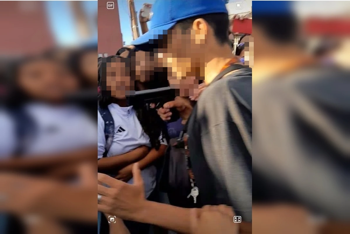 Jovem aponta arma para cabeça de menina após briga na porta de escola