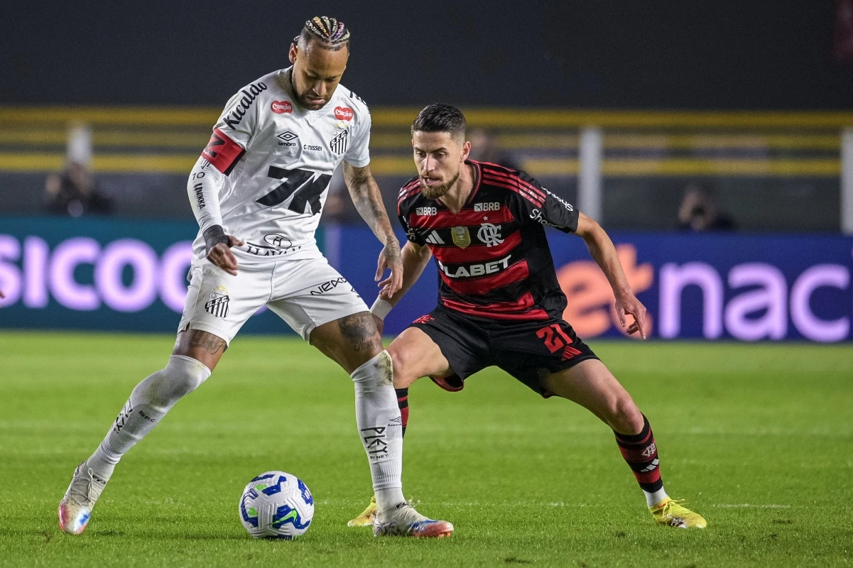 Neymar tenta dar caneta no treinador do Fla, Filipe Luís. Veja vídeo