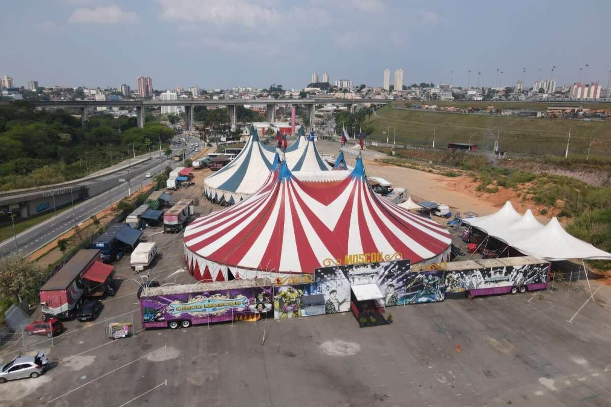 Prefeitura multa em R$ 40 mil circo que ocupa terreno público em SP