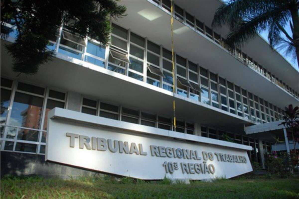 TRT-10 publica edital com 9 vagas e salário inicial de R$ 16 mil