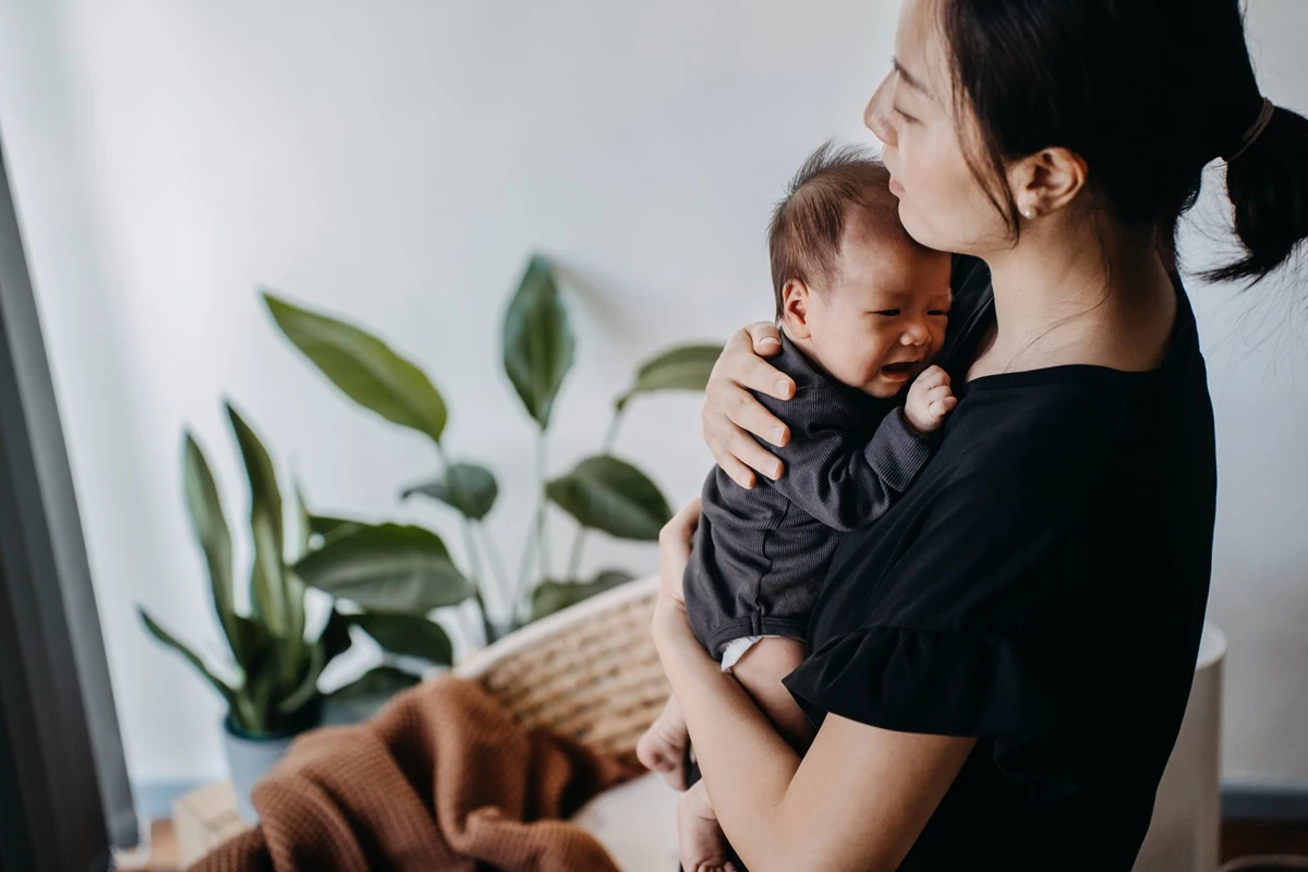 Cólica em bebês: como reconhecer e minimizar o desconforto