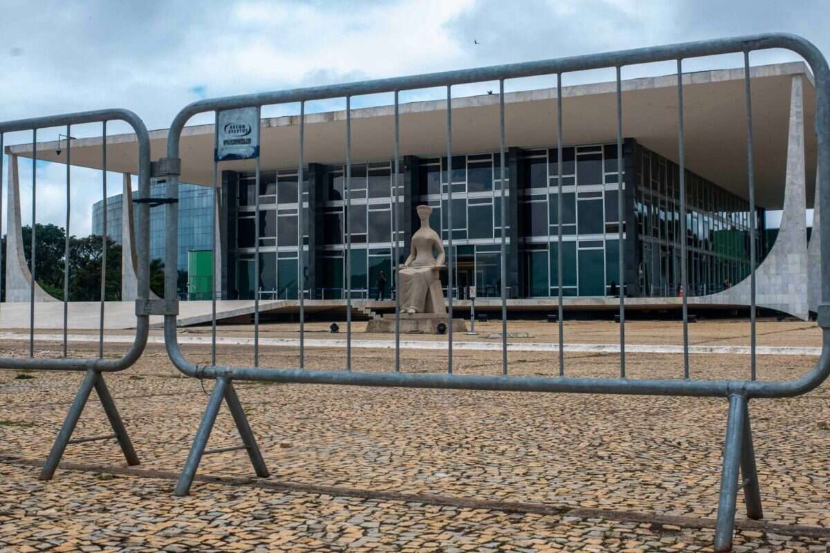 Manifestantes de quartel cogitaram ir ao STF ou Congresso antes do 8/1