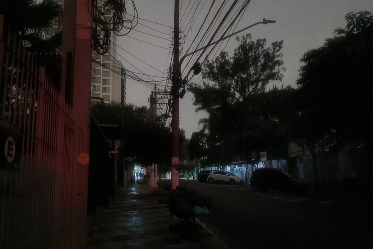 Apagão nacional afetou cerca de 1 milhão de imóveis em São Paulo