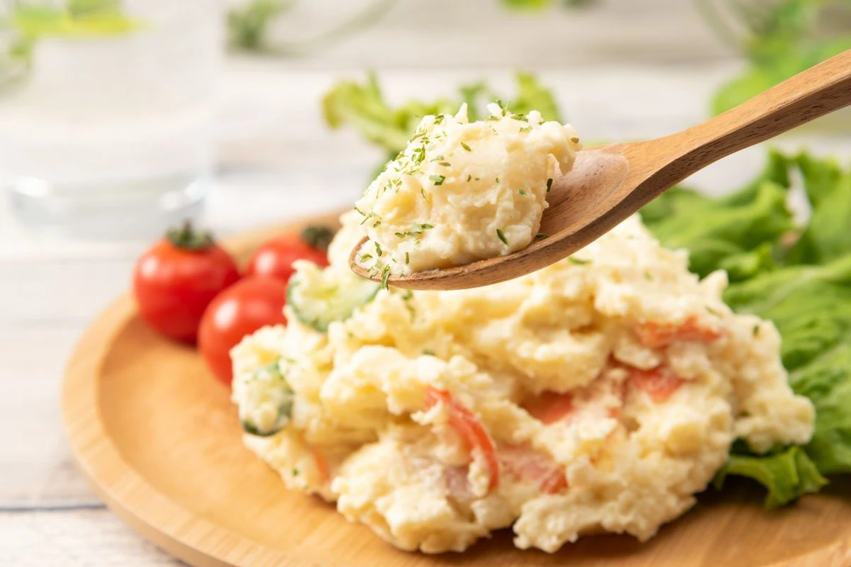 Salada de maionese com toque de chef: receita fácil e super cremosa