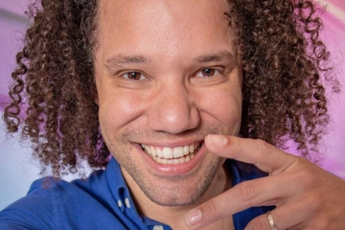 Ex-BBB larga tudo para viver de permuta após se afogar em dívidas