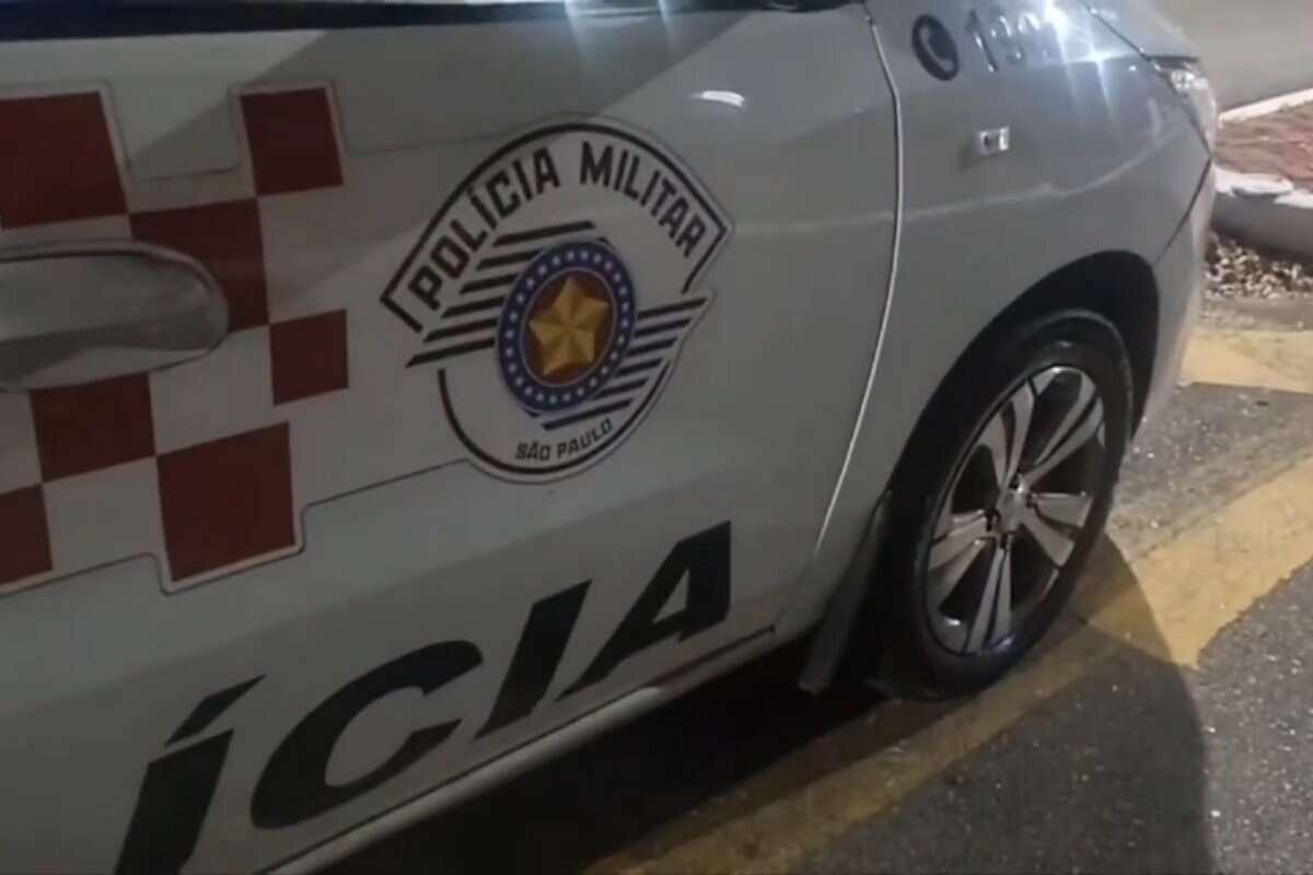 “Machucada, à base de calmante”, diz mãe de jovem estuprada por 2 PMs