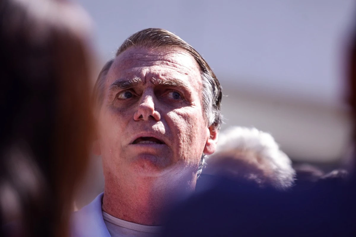 Ao ter alta, Bolsonaro lembra de Débora: “História vai fazer justiça”