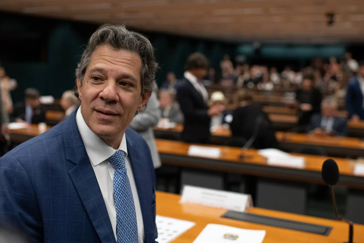 Sóstenes dispara contra Haddad: “Não sabe nada de economia”