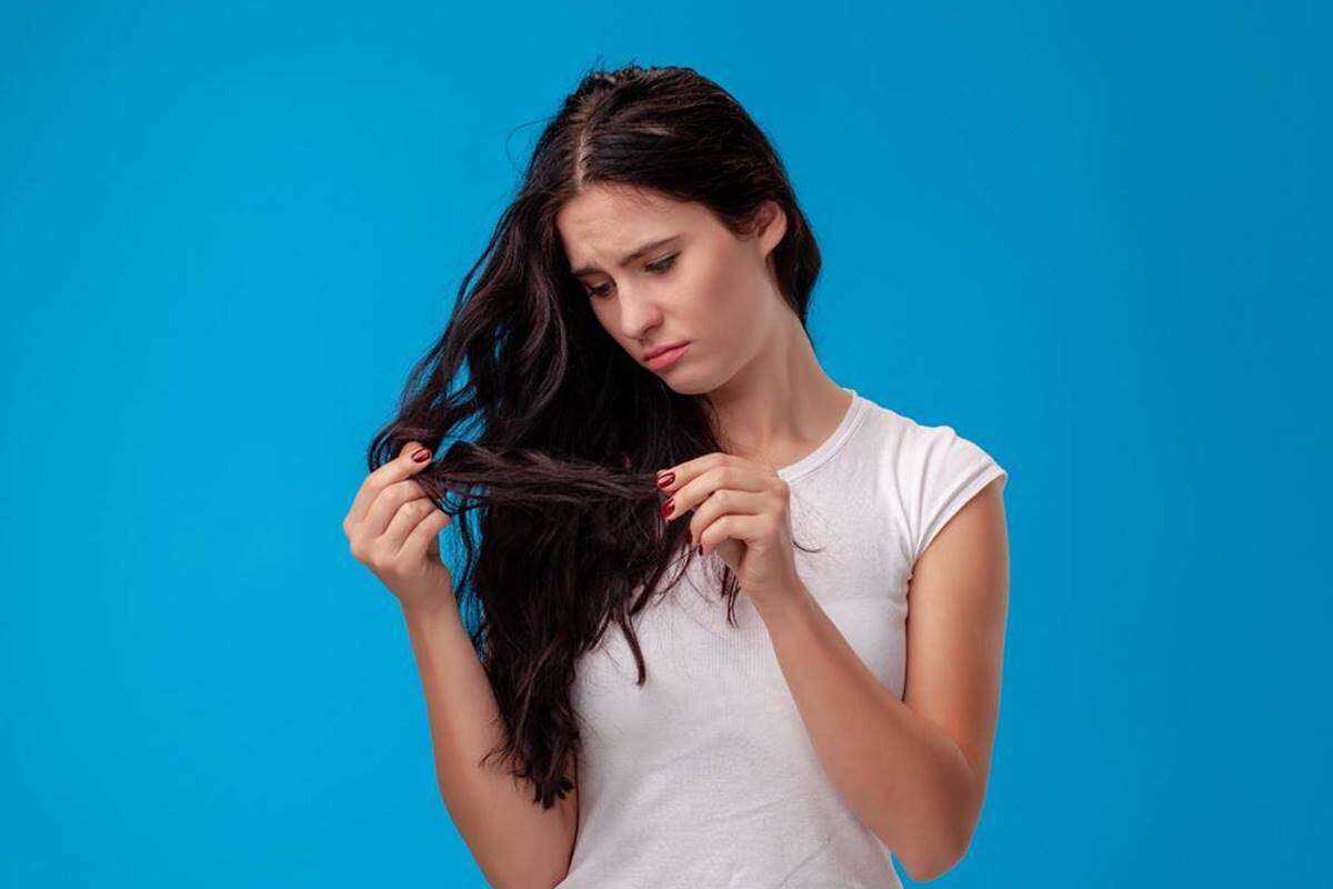 Sem frizz! Expert ensina a acabar de vez com o cabelo arrepiado