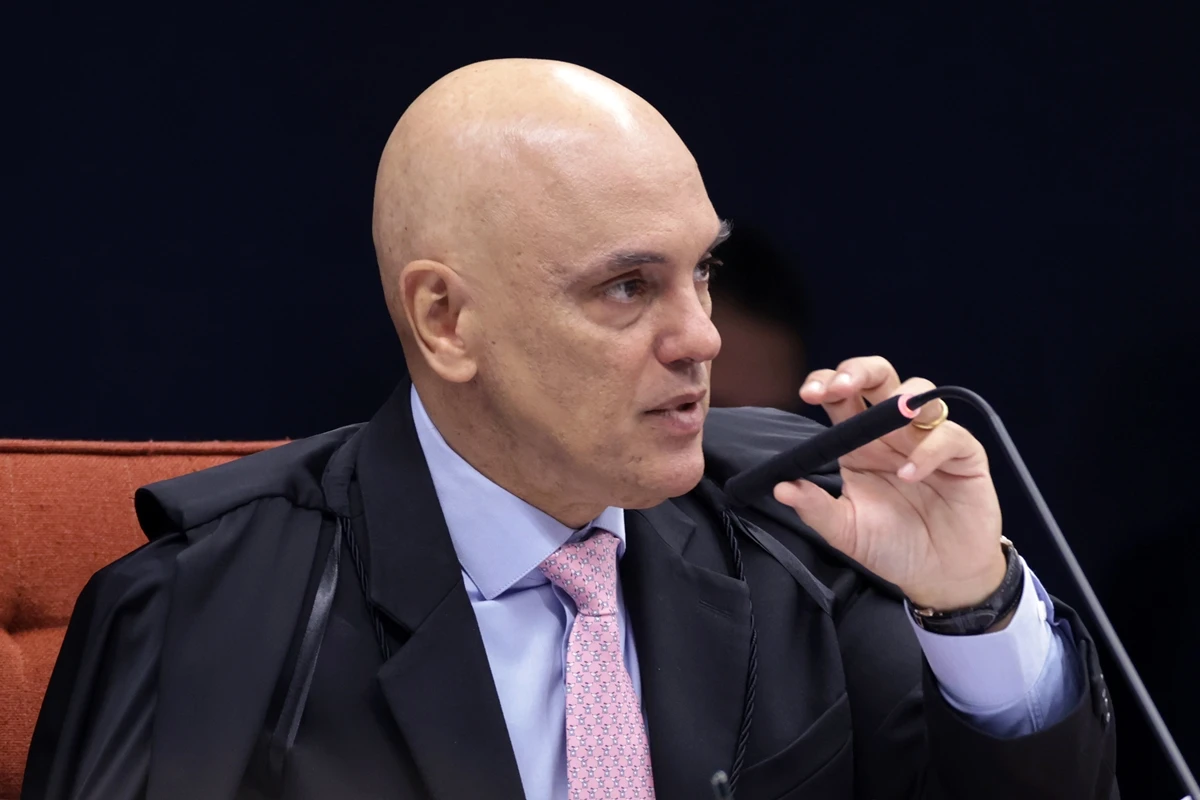 Moraes pede para Zanin marcar julgamento de núcleo 4 da trama golpista