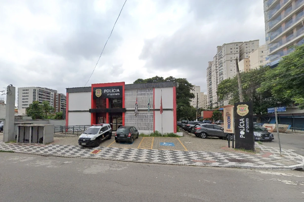 Funcionário de restaurante é esfaqueado em alojamento de bairro nobre
