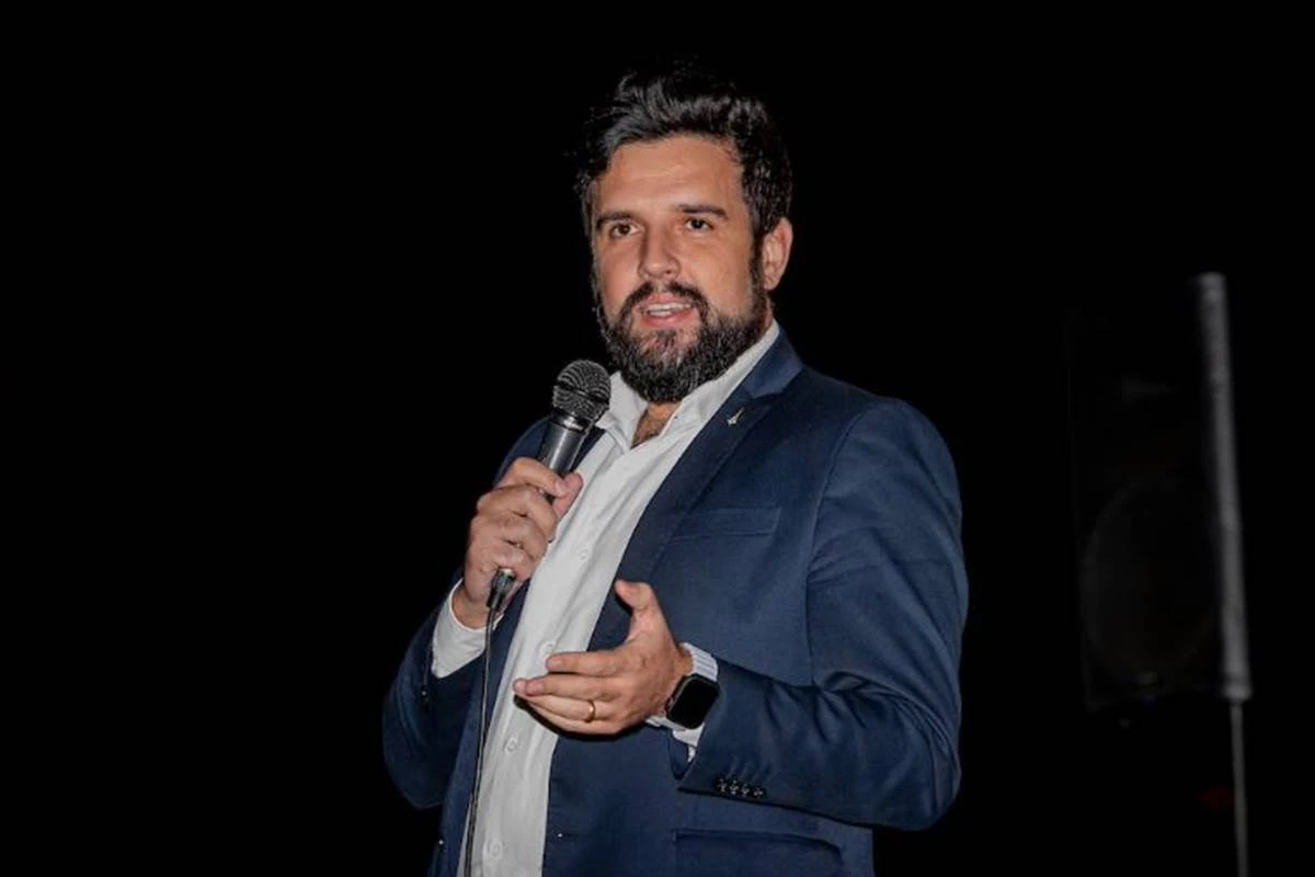 Ibaneis exonera secretário de Ciência e Tecnologia do DF