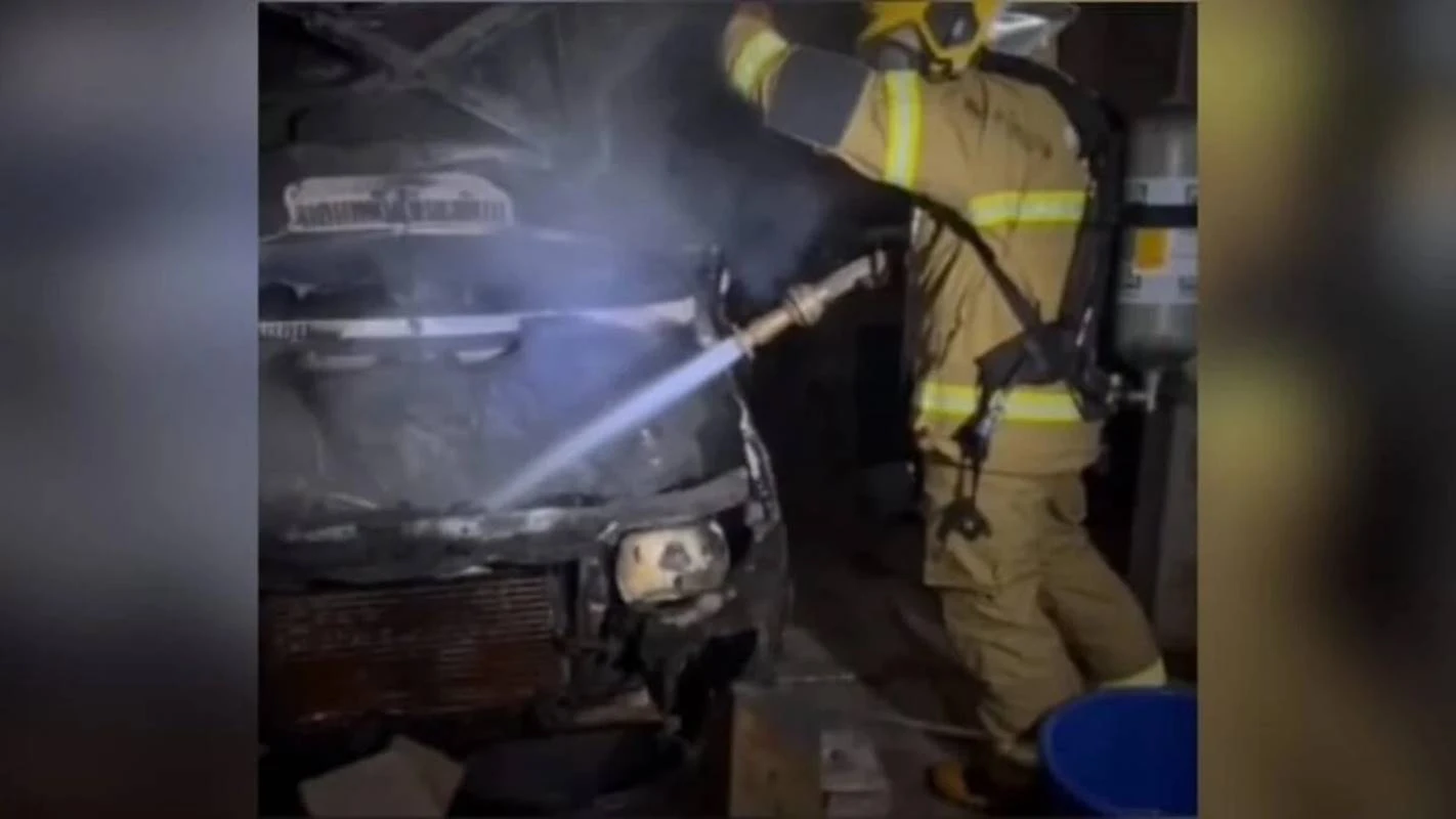 GO: homem tranca família dentro de casa e incendeia carro na garagem