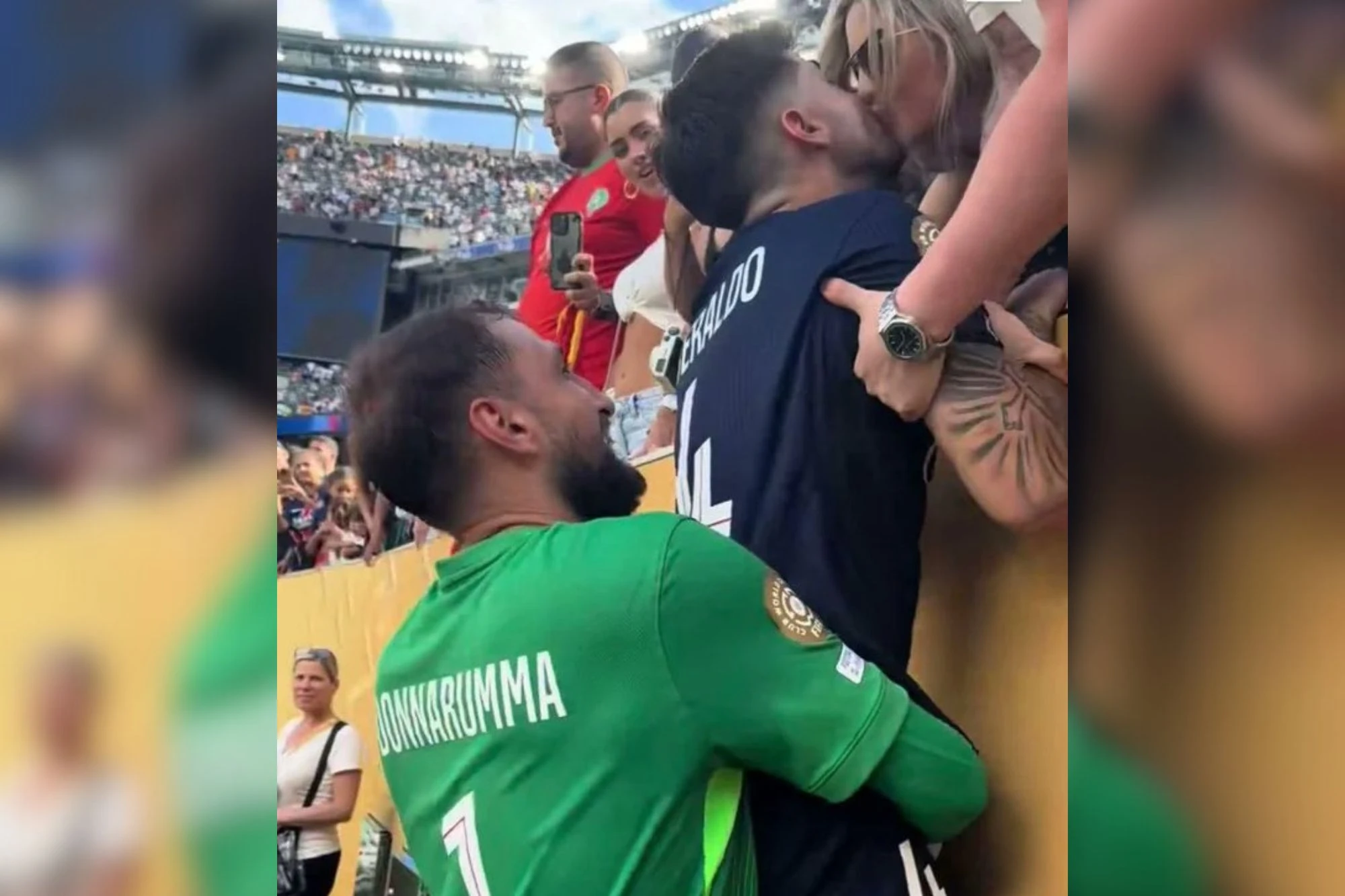 Vídeo: Donnarumma ajuda Beraldo a beijar esposa após goleada do PSG