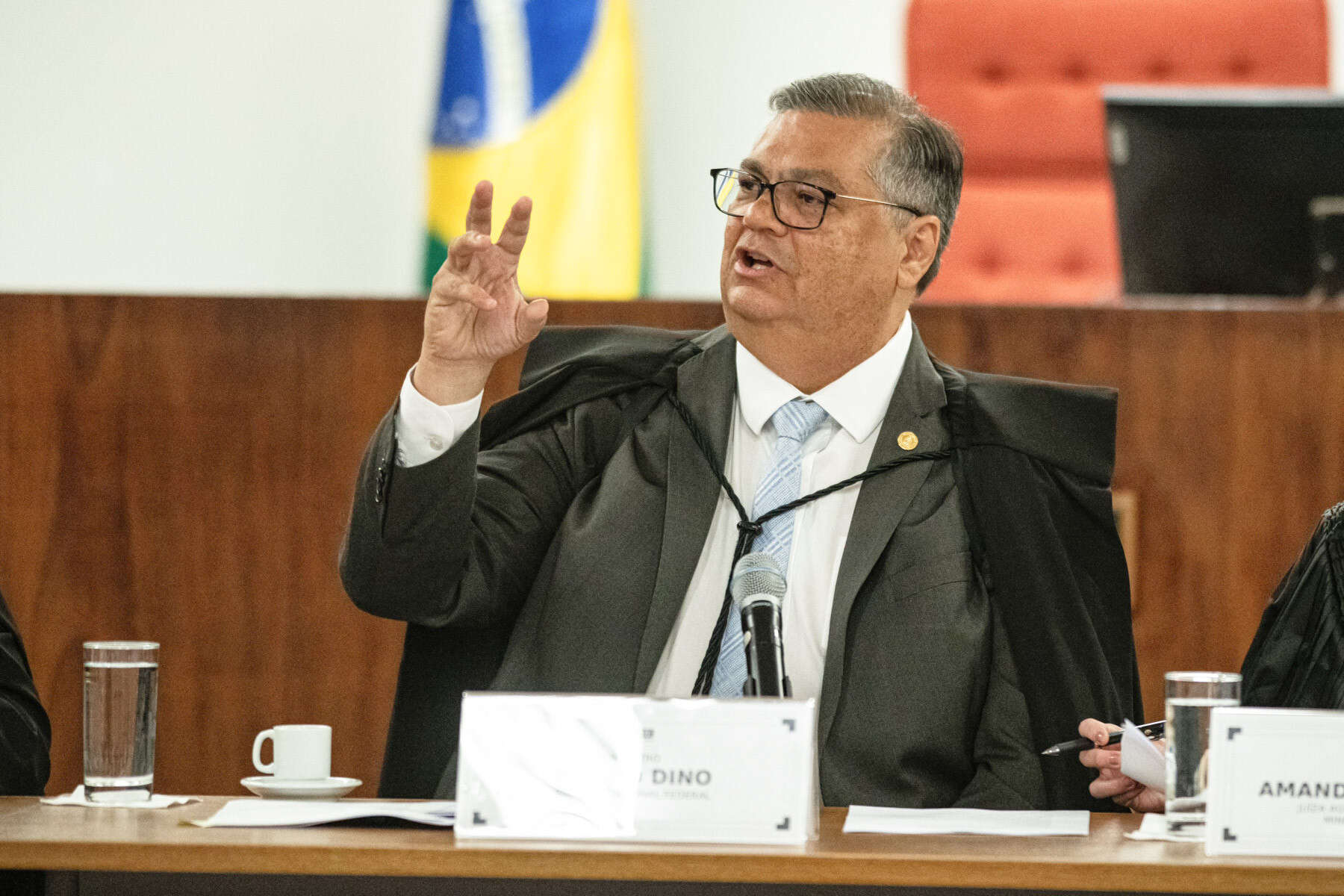 Emendas: Dino pede que AGU comprove recursos “imprescindíveis” à Saúde