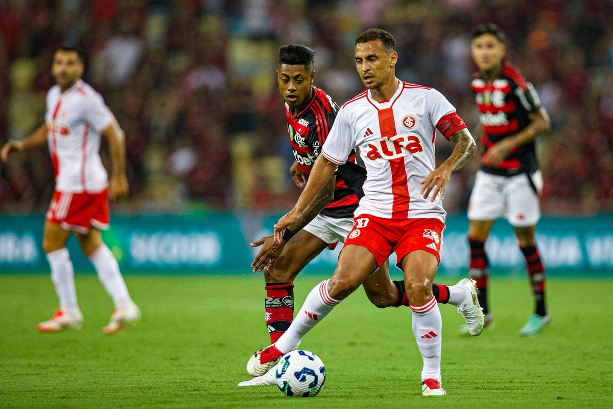 Flamengo x Internacional: rubro-negro busca manter invencibilidade