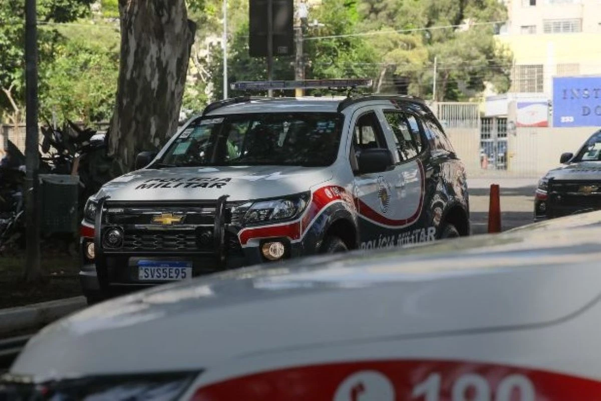 SP: ladrão se joga em córrego para fugir da polícia, mas acaba preso
