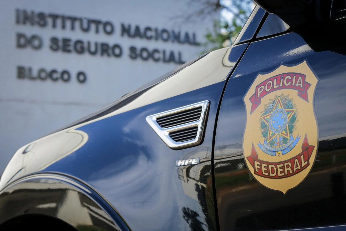 Farra dos descontos afetou fila do INSS e custou milhões ao instituto