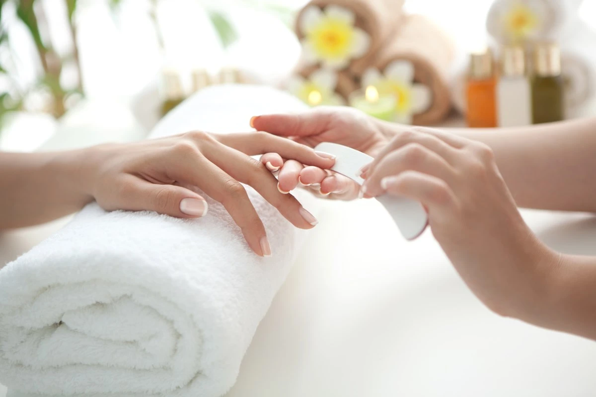 Salão de beleza: médica lista cuidados essenciais para evitar doenças