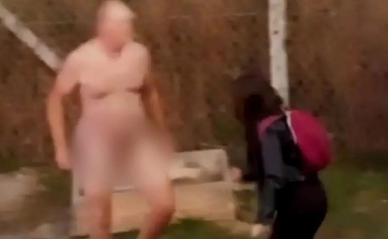 Homem pelado agride professora em Curitiba: “Desesperador”. Vídeo