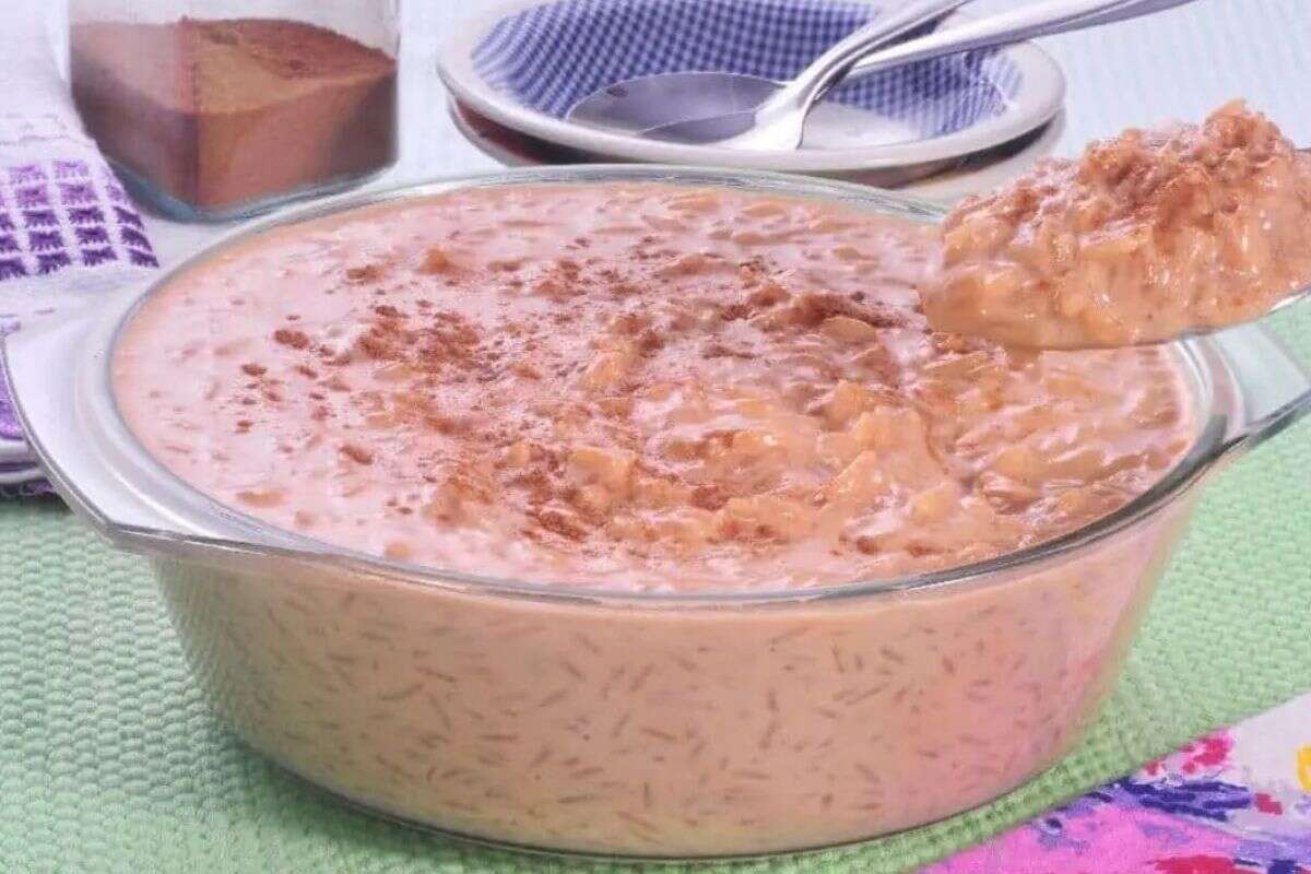 Receita de vó: veja o passo a passo de um cremoso arroz doce queimado