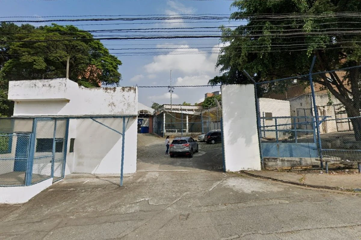 Prisão de onde mulher fugiu tem más condições e histórico de fugas