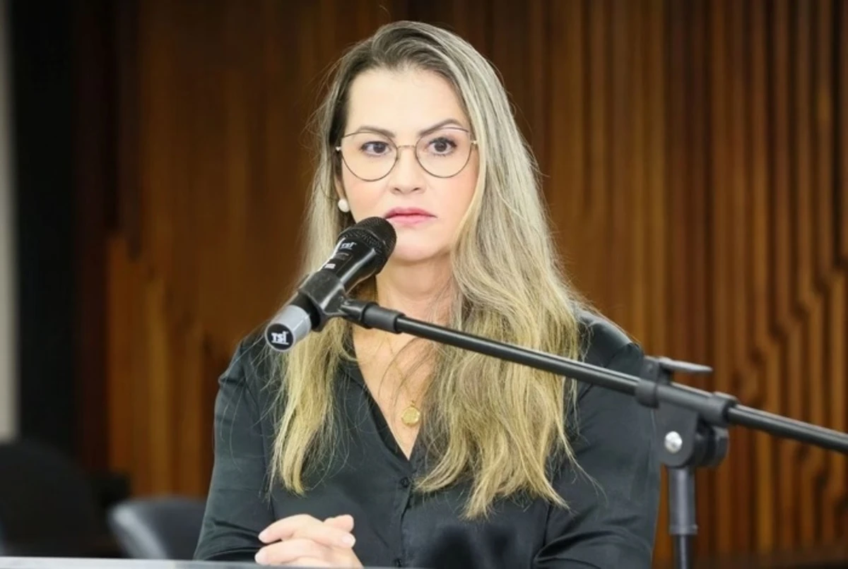 TJ de Alagoas aposenta juíza investigada por favorecimento indevido