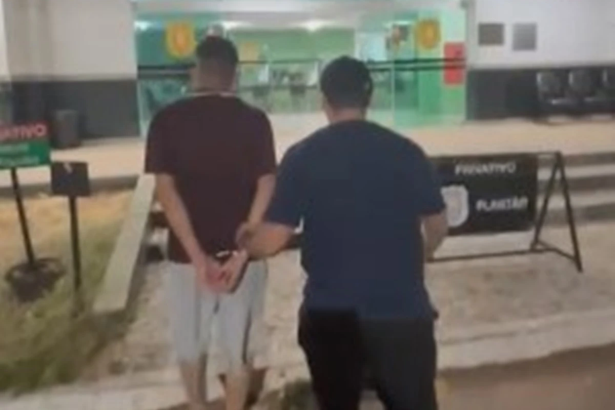 Suspeito de esfaquear homem é achado escondido em igreja no Entorno