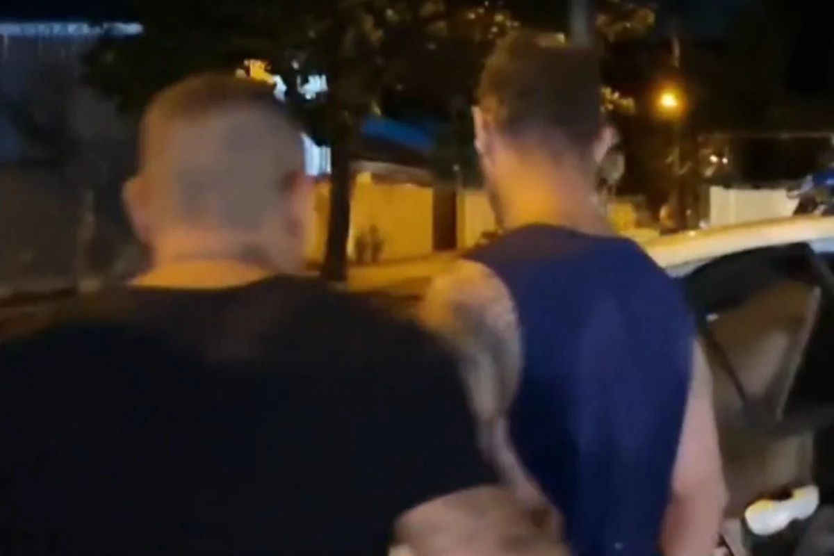 DJ é preso acusado de ameaçar e publicar vídeos íntimos da ex-namorada