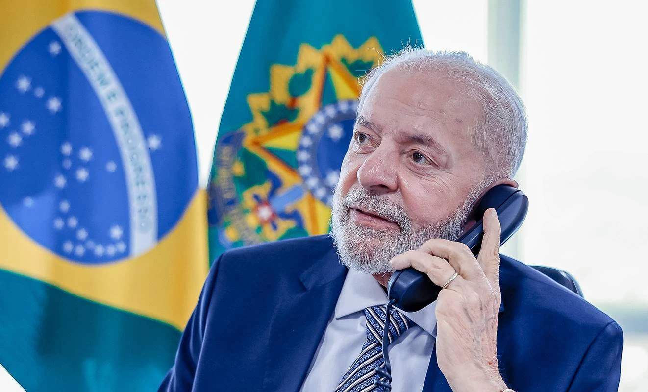 Lula conversa com premiê do Canadá e confirma ida à Cúpula do G7