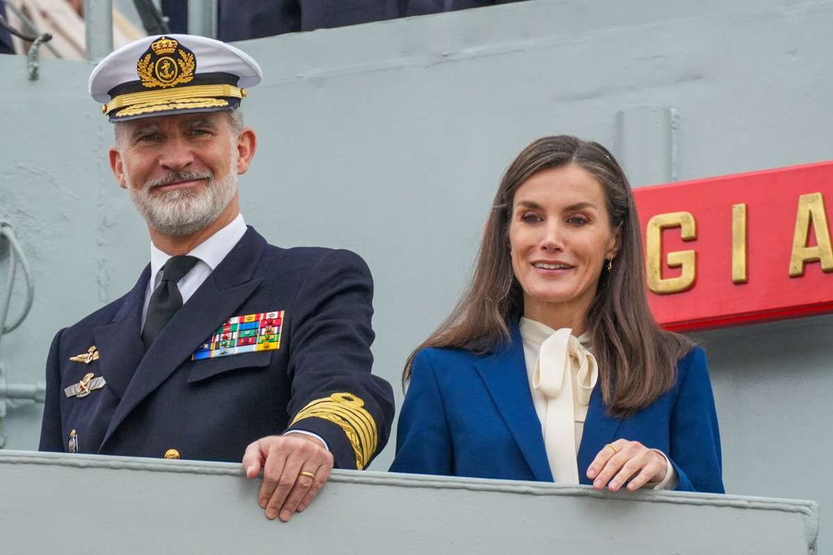 Rei Felipe planeja mudanças no palácio e substituir a rainha Letizia