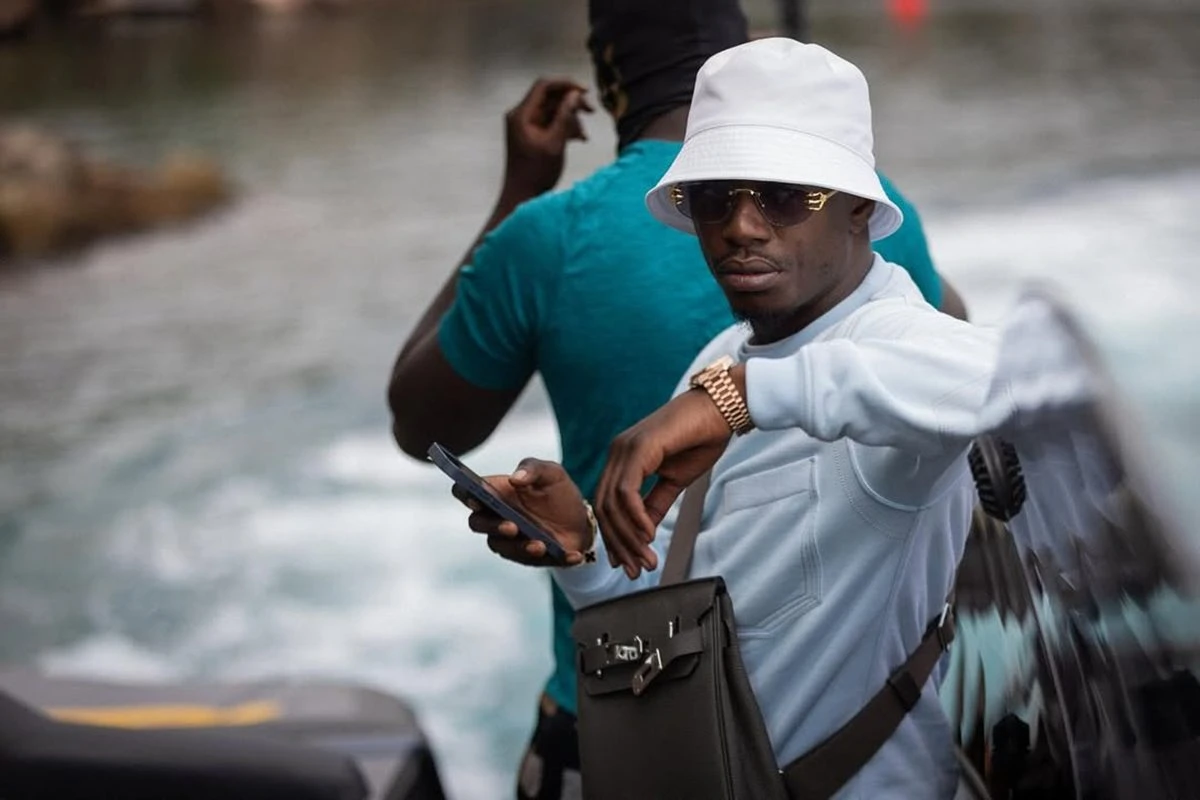 Rapper francês premiado morre horas antes de subir a palco para show