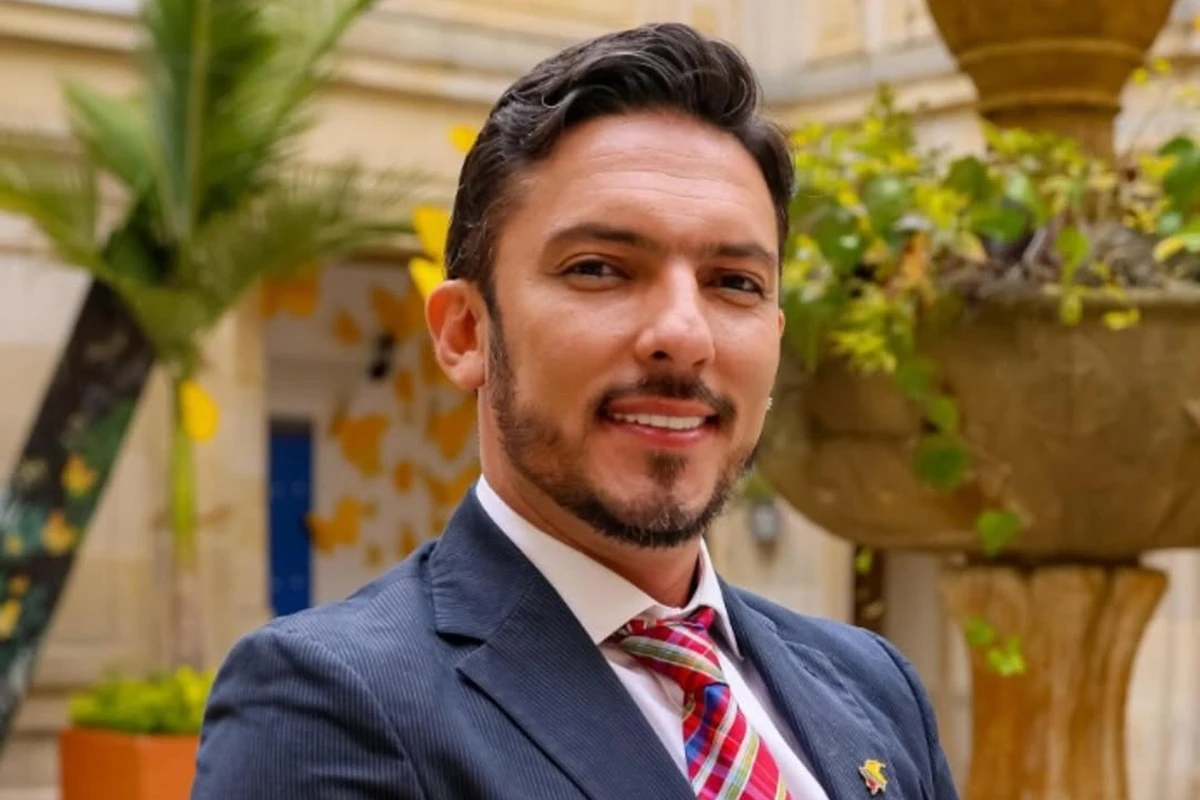 Quem é o ex-ator pornô e ativista LGBTQIA+ que virou ministro