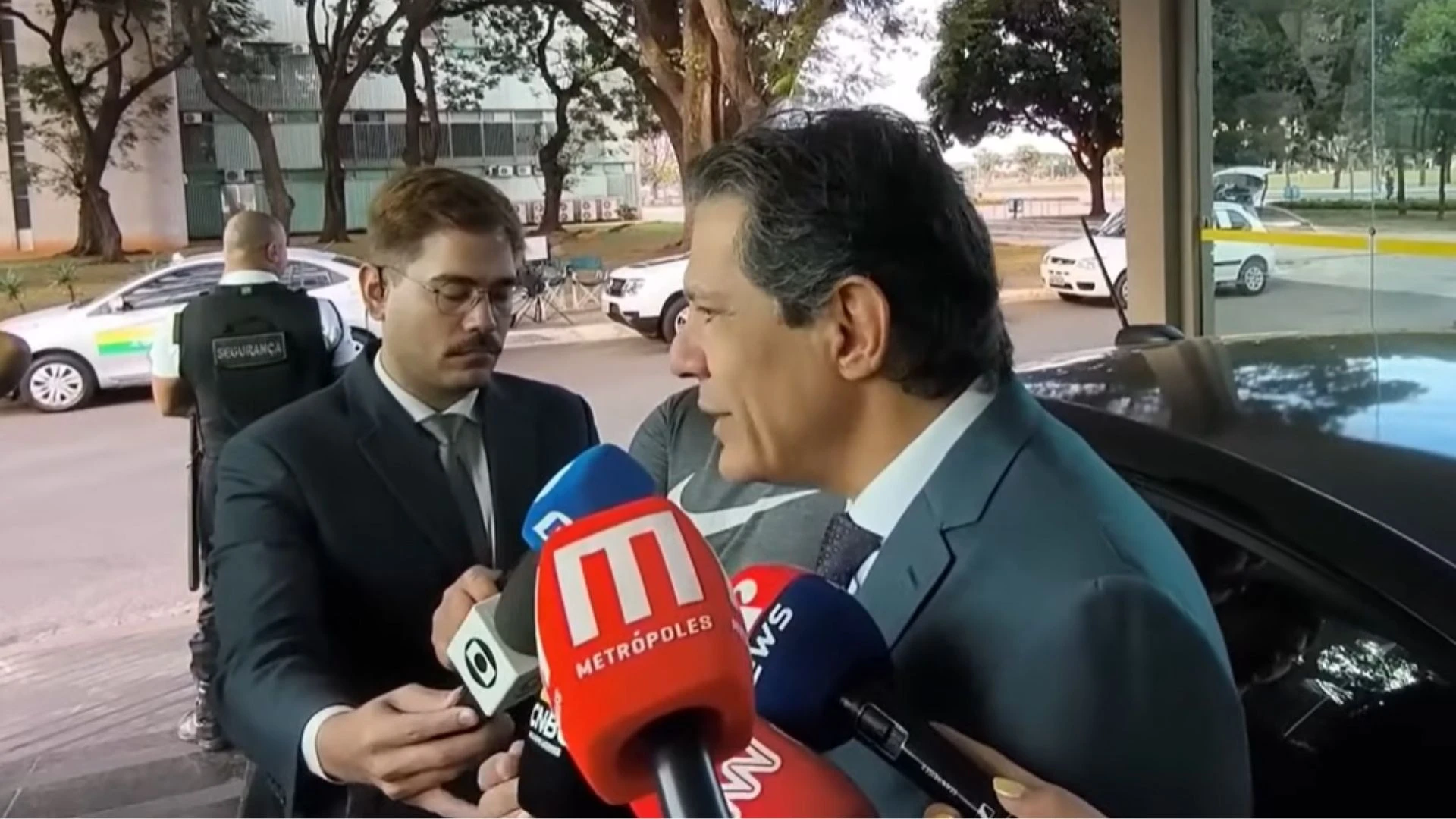 À espera do anúncio por Haddad das tais reformas estruturantes