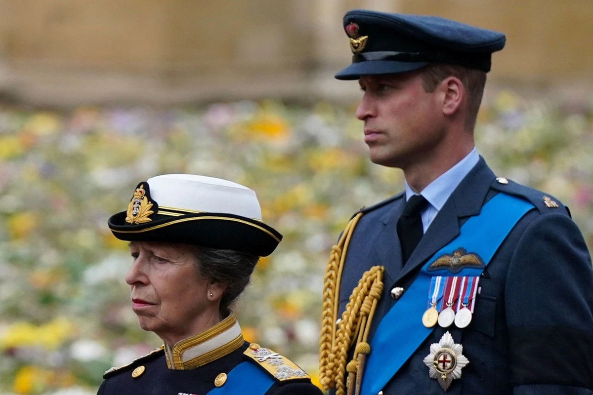 Princesa Anne está “mais irritada” com gesto do príncipe William